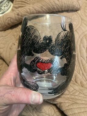 NWT Silver Buffalo Disney Mickey & Minnie Sketchbook Stemless Wine Glass